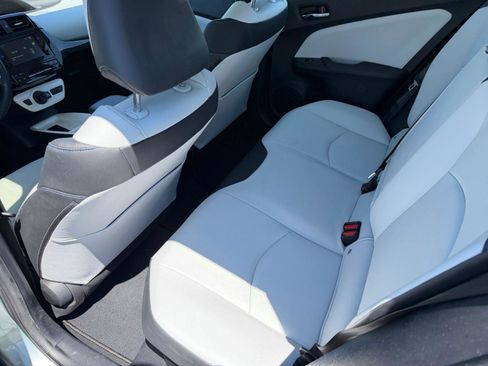 Used 2017 Toyota Prius Three Touring w/ Carpet Mat Package image 43