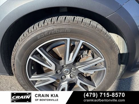 Used 2017 Volvo V90 T6 Cross Country image 9