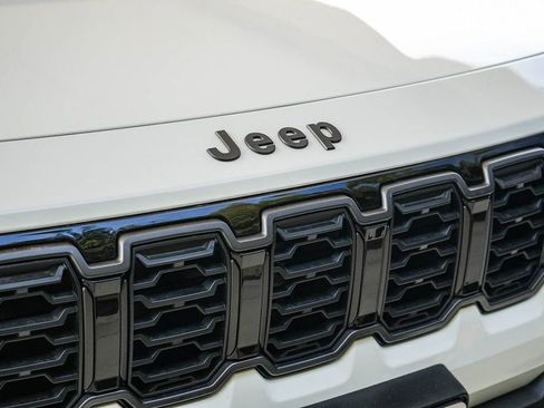 New 2026 Jeep Cherokee Limited image 9