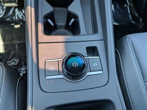 New 2026 Volkswagen Tiguan SE R-Line FWD image 19