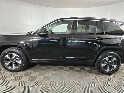 Used 2022 Jeep Grand Cherokee Limited 4xe AWD/4WD image 5