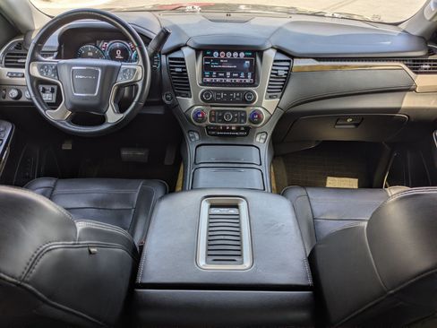 Used 2017 GMC Yukon Denali w/ Open Road Package AWD/4WD image 25