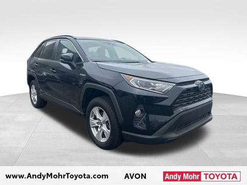 Used 2021 Toyota RAV4 XLE w/ Convenience Package image 1