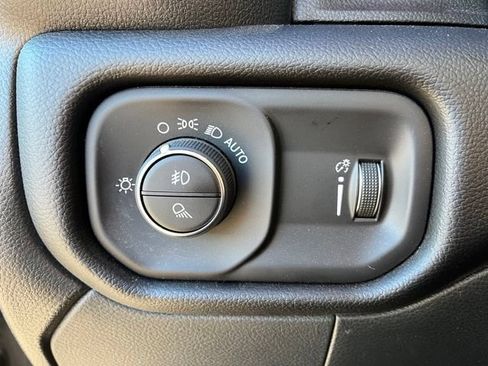 Certified 2026 RAM 2500 Big Horn AWD/4WD image 17