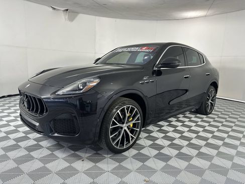 Used 2023 Maserati Grecale Modena AWD/4WD image 4