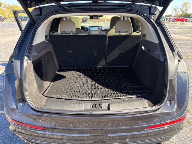 Used 2023 Lincoln Corsair AWD w/ Equipment Group 101A image 29