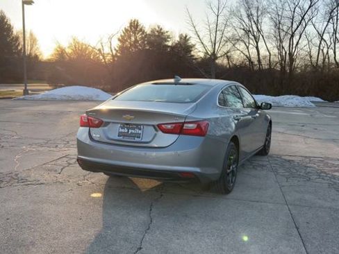 Used 2025 Chevrolet Malibu LT image 8