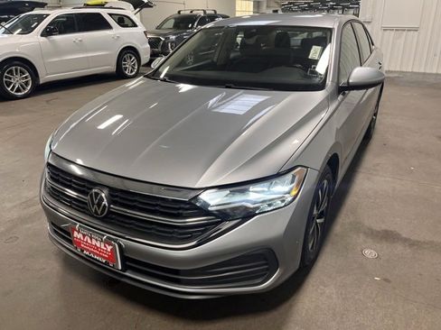 Used 2024 Volkswagen Jetta S image 7