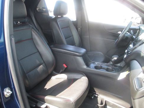 Used 2022 Chevrolet Equinox RS w/ RS Leather Package AWD/4WD image 23