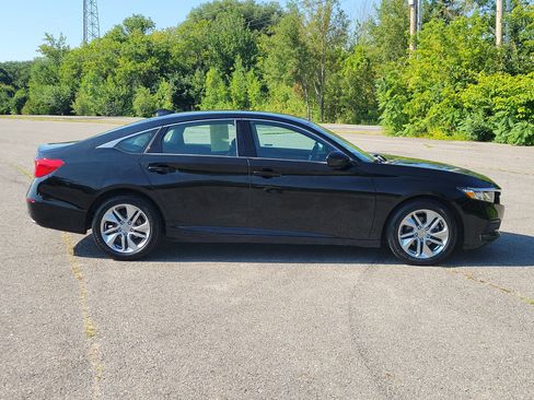 Used 2019 Honda Accord LX image 4