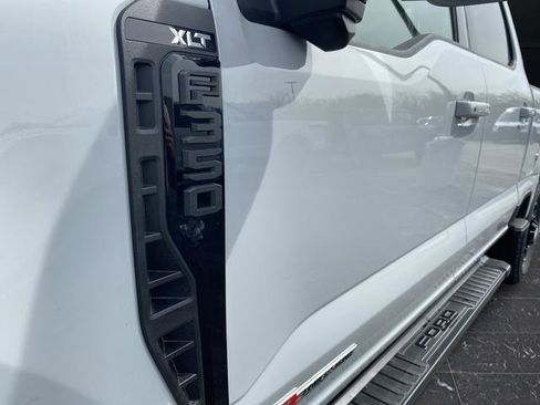 New 2026 Ford F350 XLT w/ XLT Premium Package AWD/4WD image 39
