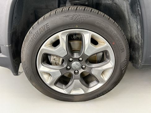 Used 2020 Jeep Compass Limited AWD/4WD image 34