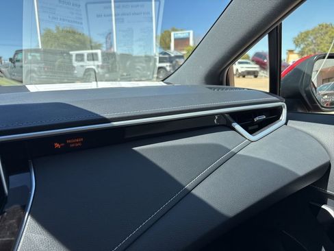 Used 2019 Toyota Corolla XSE FWD image 34
