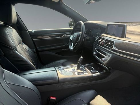 Used 2016 BMW 750i xDrive AWD/4WD image 13