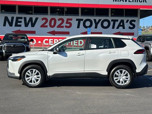 New 2026 Toyota Corolla Cross L image 2