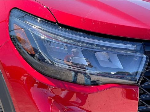 New 2026 Ford Explorer ST-Line AWD/4WD image 13