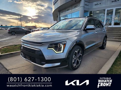 Certified 2023 Kia Niro EX Touring image 1