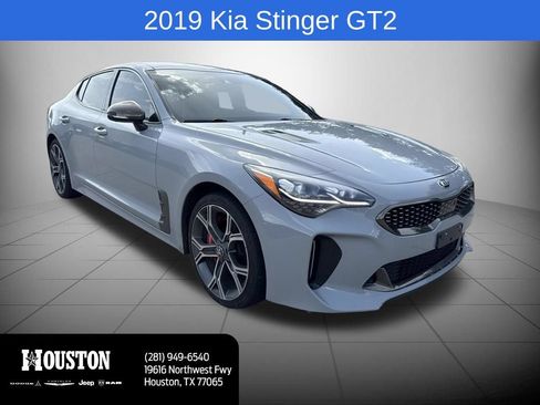Used 2019 Kia Stinger GT2 image 4