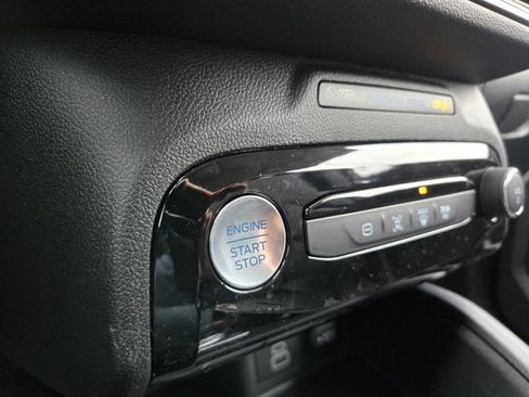 New 2026 Ford Escape SE image 11