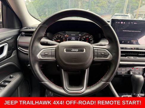 Used 2022 Jeep Compass Trailhawk w/ Trailhawk Convenience Group AWD/4WD image 43
