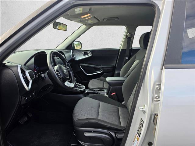 Used 2020 Kia Soul LX FWD image 22