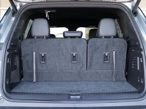 Used 2025 Buick Enclave Preferred image 28