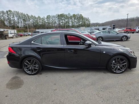 Used 2020 Lexus IS 300 F Sport w/ F Sport Package RWD image 9