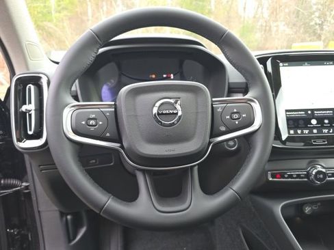 New 2026 Volvo XC40 B5 Plus w/ Climate Package AWD/4WD image 28