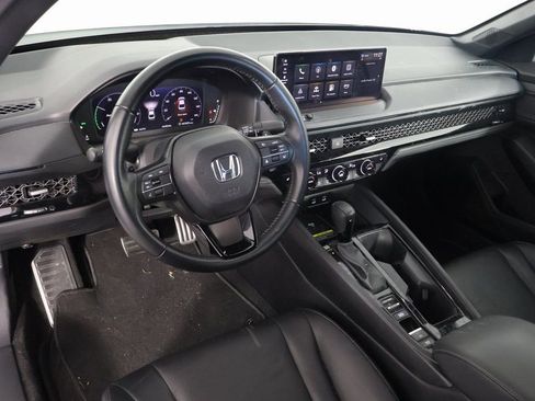 Used 2025 Honda Accord Sport image 7