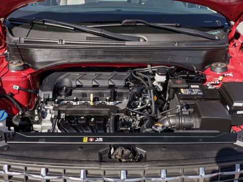 Used 2025 Hyundai Venue SEL FWD image 37