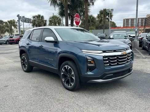 New 2026 Chevrolet Equinox LT w/ Convenience Package II FWD image 9