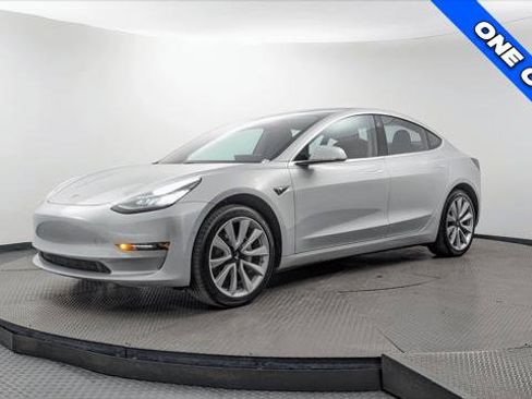Used 2018 Tesla Model 3 Long Range RWD image 2
