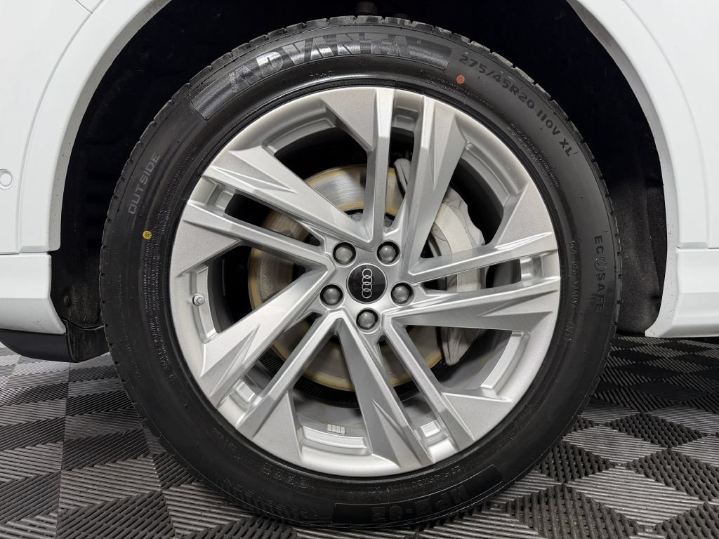 Used 2023 Audi Q7 3.0T Premium AWD/4WD image 56