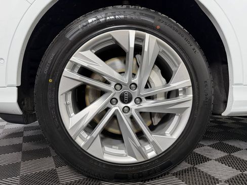Used 2023 Audi Q7 3.0T Premium AWD/4WD image 56