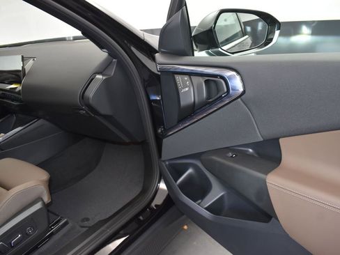 Certified 2025 BMW X3 xDrive30i w/ Premium Package AWD/4WD image 23