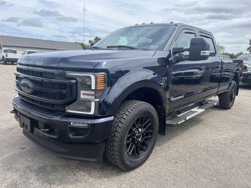 Used 2021 Ford F350 Lariat AWD/4WD image 2