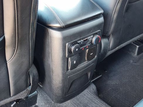 Used 2022 Ford Explorer XLT w/ Equipment Group 202A image 34