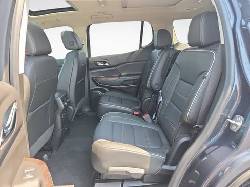 Used 2021 GMC Acadia Denali w/ Denali Technology Package FWD image 15