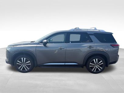 Used 2023 Nissan Pathfinder Platinum w/ Lighting Package (N93)