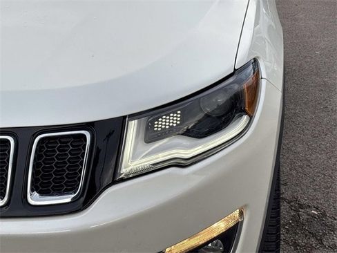 Used 2018 Jeep Compass Limited w/ Navigation Group image 10