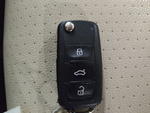 Used 2017 Volkswagen Jetta SE FWD image 32