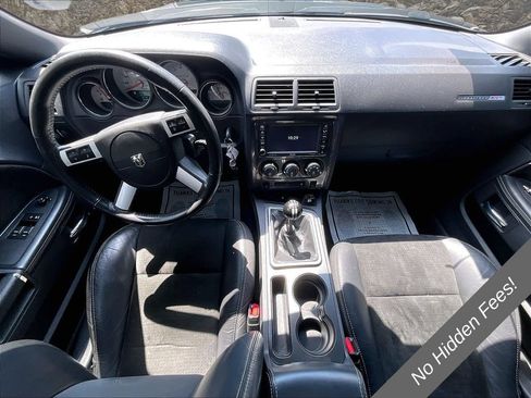 Used 2009 Dodge Challenger SRT8 w/ SRT Option Group II RWD image 13