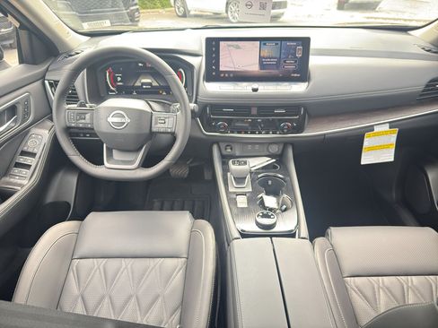 New 2026 Nissan Rogue Platinum w/ Platinum Premium Package image 12