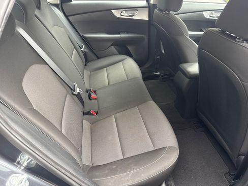 Used 2023 Kia Forte LXS FWD image 14
