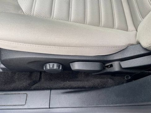 Used 2018 Ford Fusion S FWD image 23