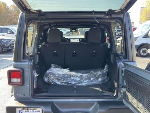 New 2026 Jeep Wrangler Unlimited Sport S image 43