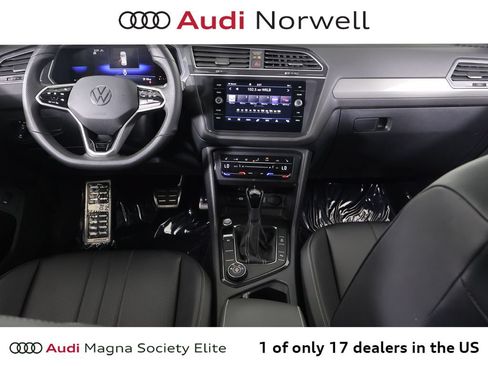 Used 2024 Volkswagen Tiguan SE R-Line AWD/4WD image 20