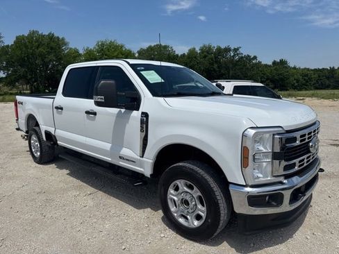 Used 2025 Ford F250 XLT AWD/4WD image 21