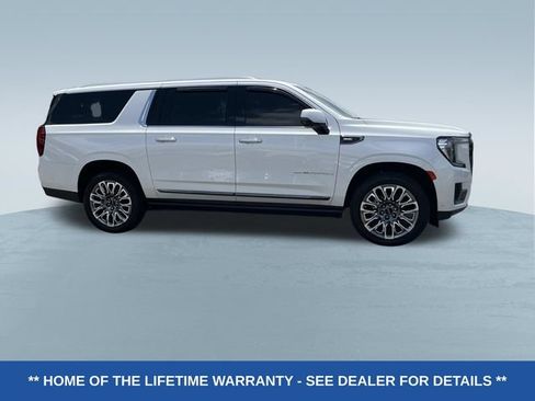 Used 2023 GMC Yukon XL Denali Ultimate AWD/4WD image 2