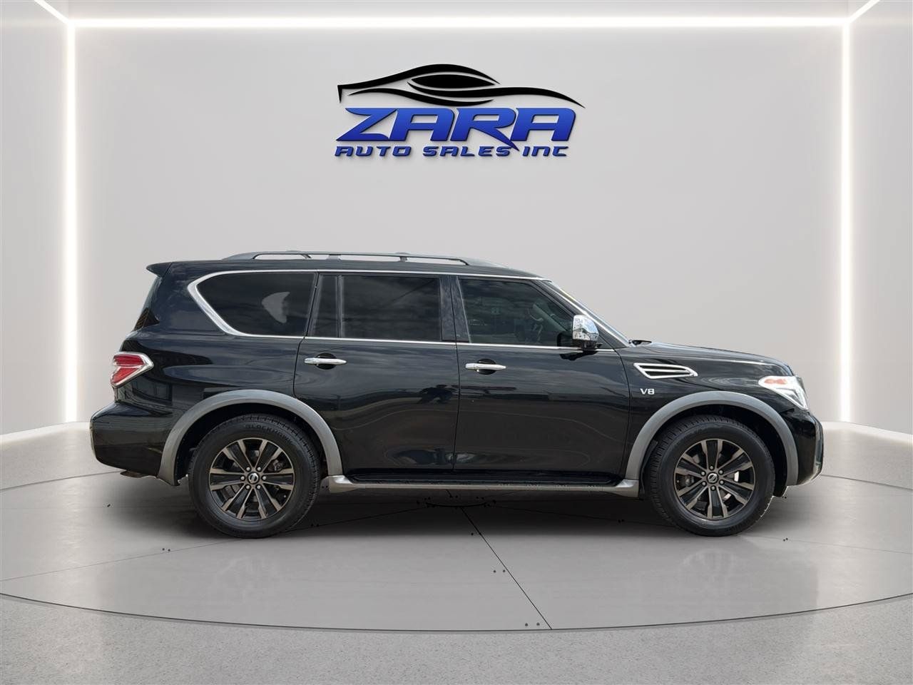 Used 2017 Nissan Armada Platinum w/ Interior Lighting Package AWD/4WD image 8